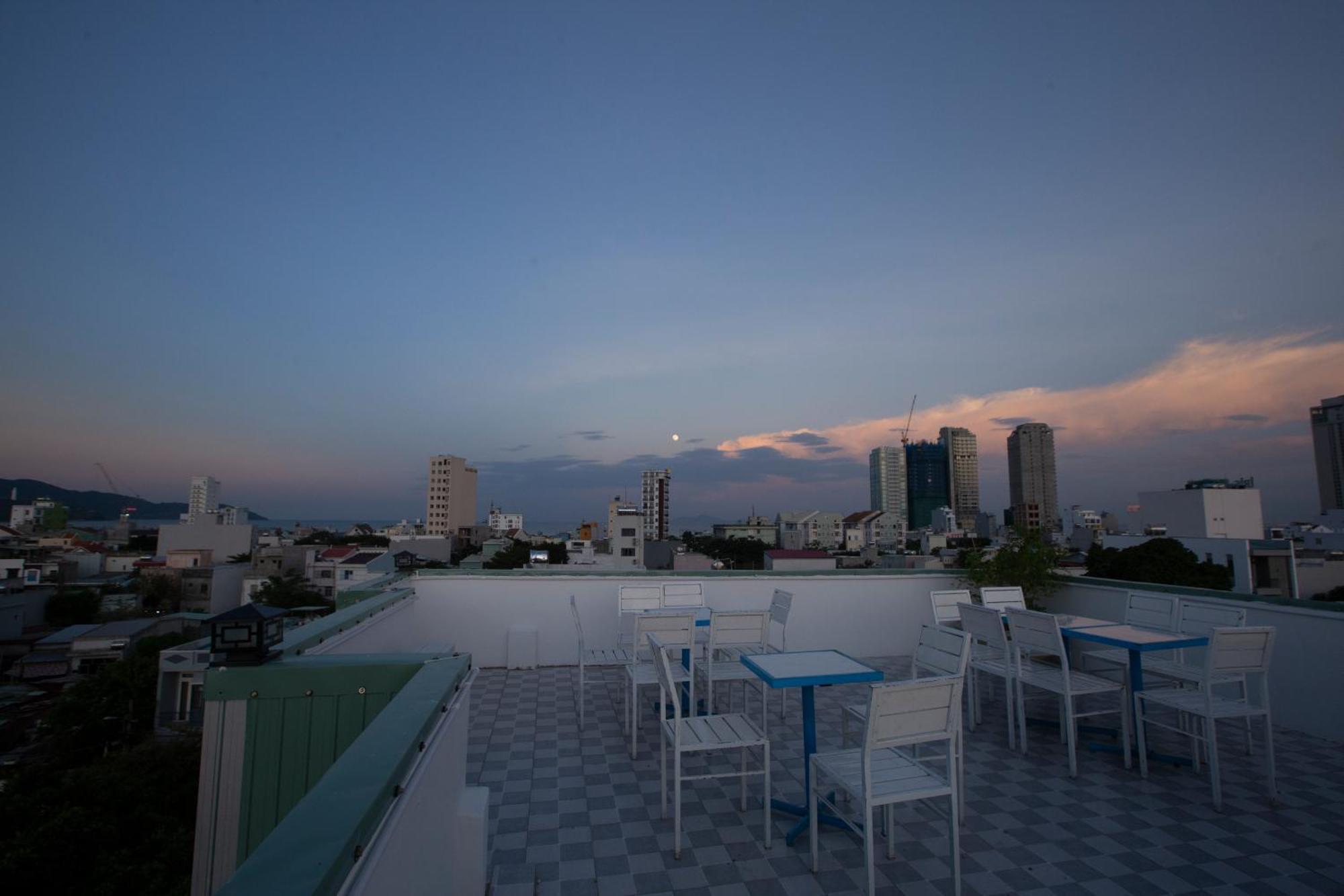 Seashine Apartment Da Nang Esterno foto